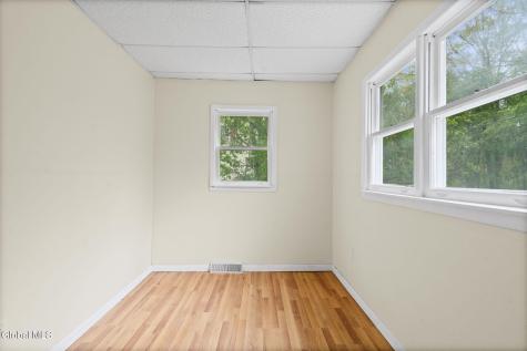 633 Fillmore Avenue Niskayuna NY 12304