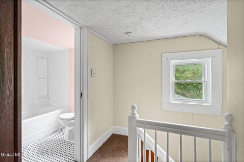 633 Fillmore Avenue Niskayuna NY 12304