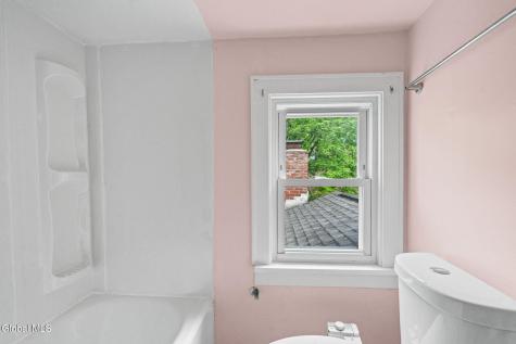 633 Fillmore Avenue Niskayuna NY 12304