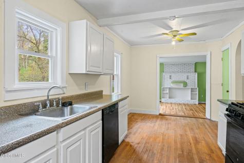 633 Fillmore Avenue Niskayuna NY 12304