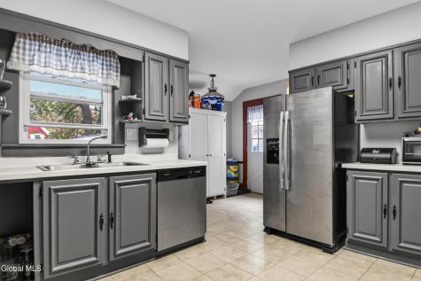15 Pearl Street Gloversville NY 12078