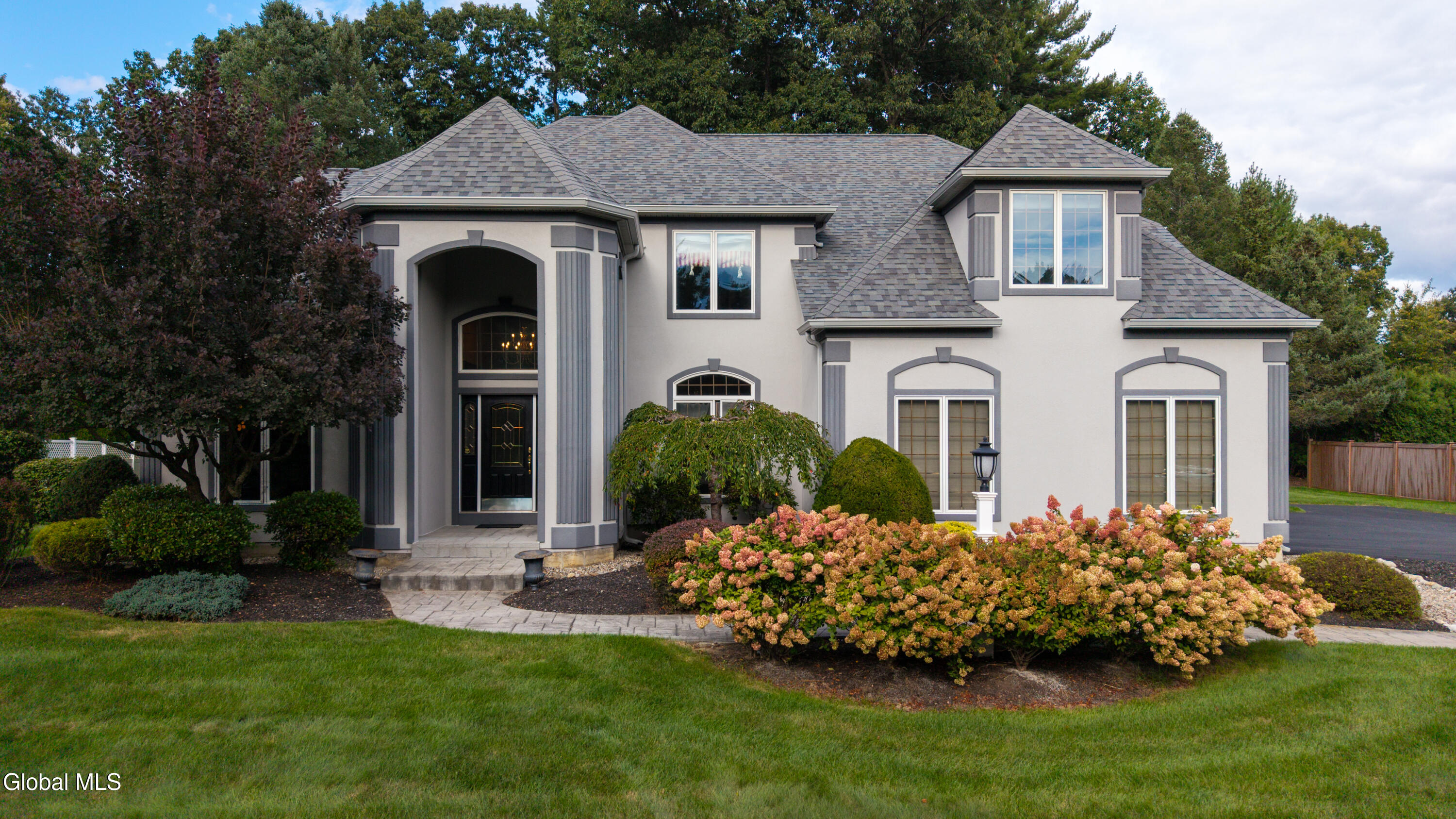 34 Devonshire Way Halfmoon NY 12065
