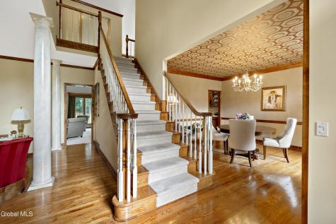 34 Devonshire Way Halfmoon NY 12065