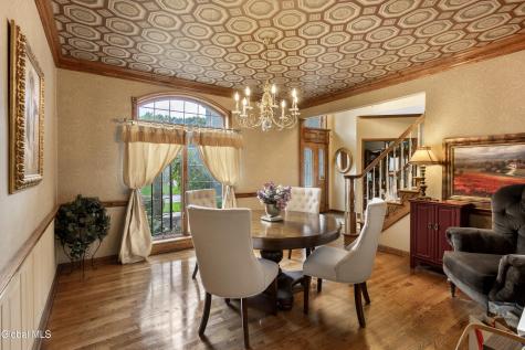 34 Devonshire Way Halfmoon NY 12065