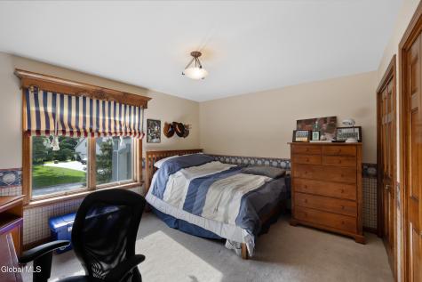 34 Devonshire Way Halfmoon NY 12065