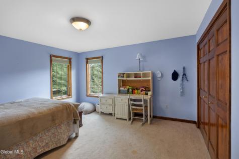 34 Devonshire Way Halfmoon NY 12065