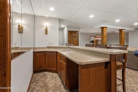 34 Devonshire Way Halfmoon NY 12065