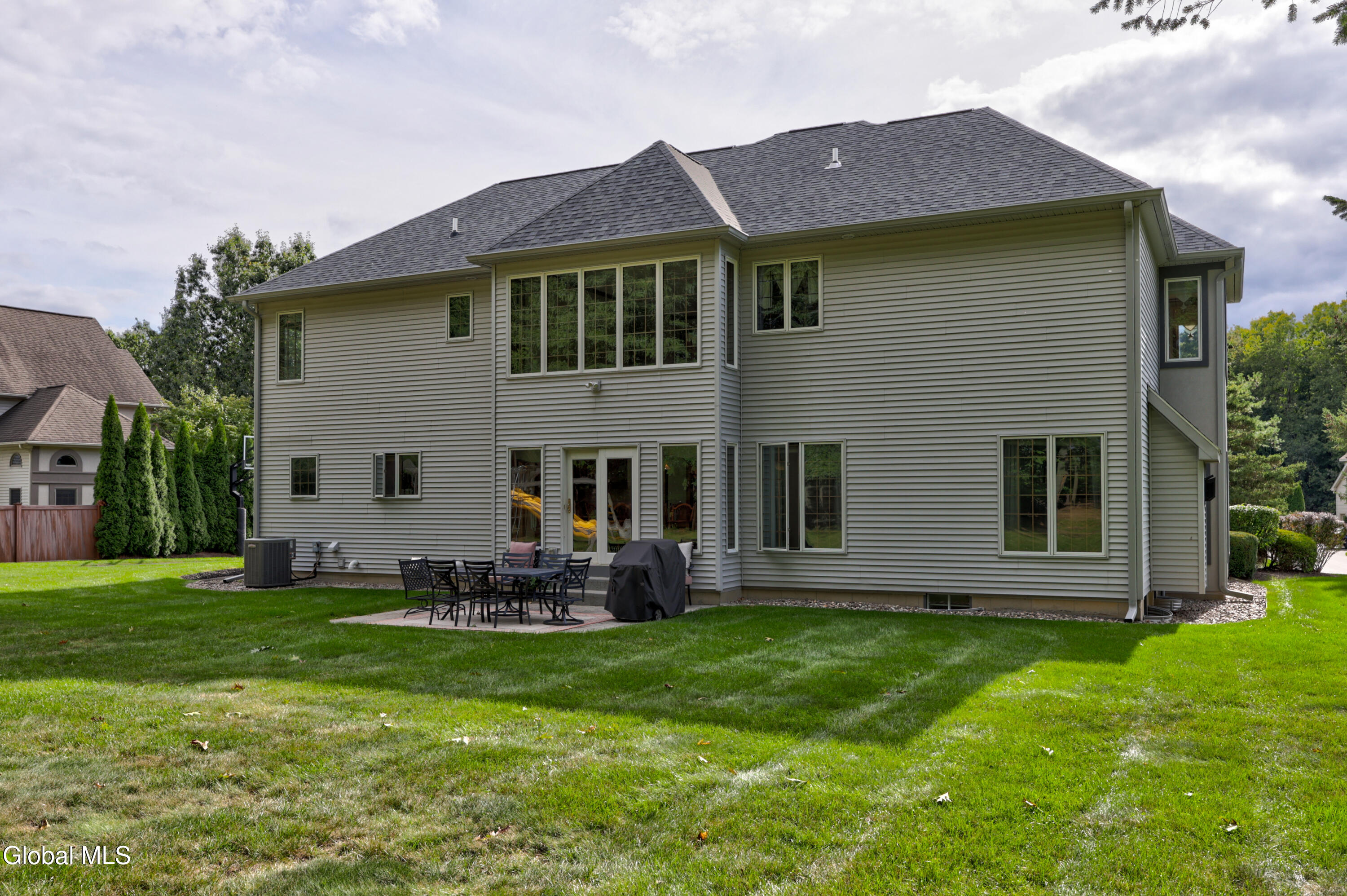 34 Devonshire Way Halfmoon NY 12065