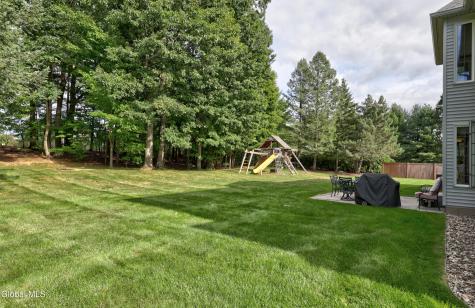 34 Devonshire Way Halfmoon NY 12065