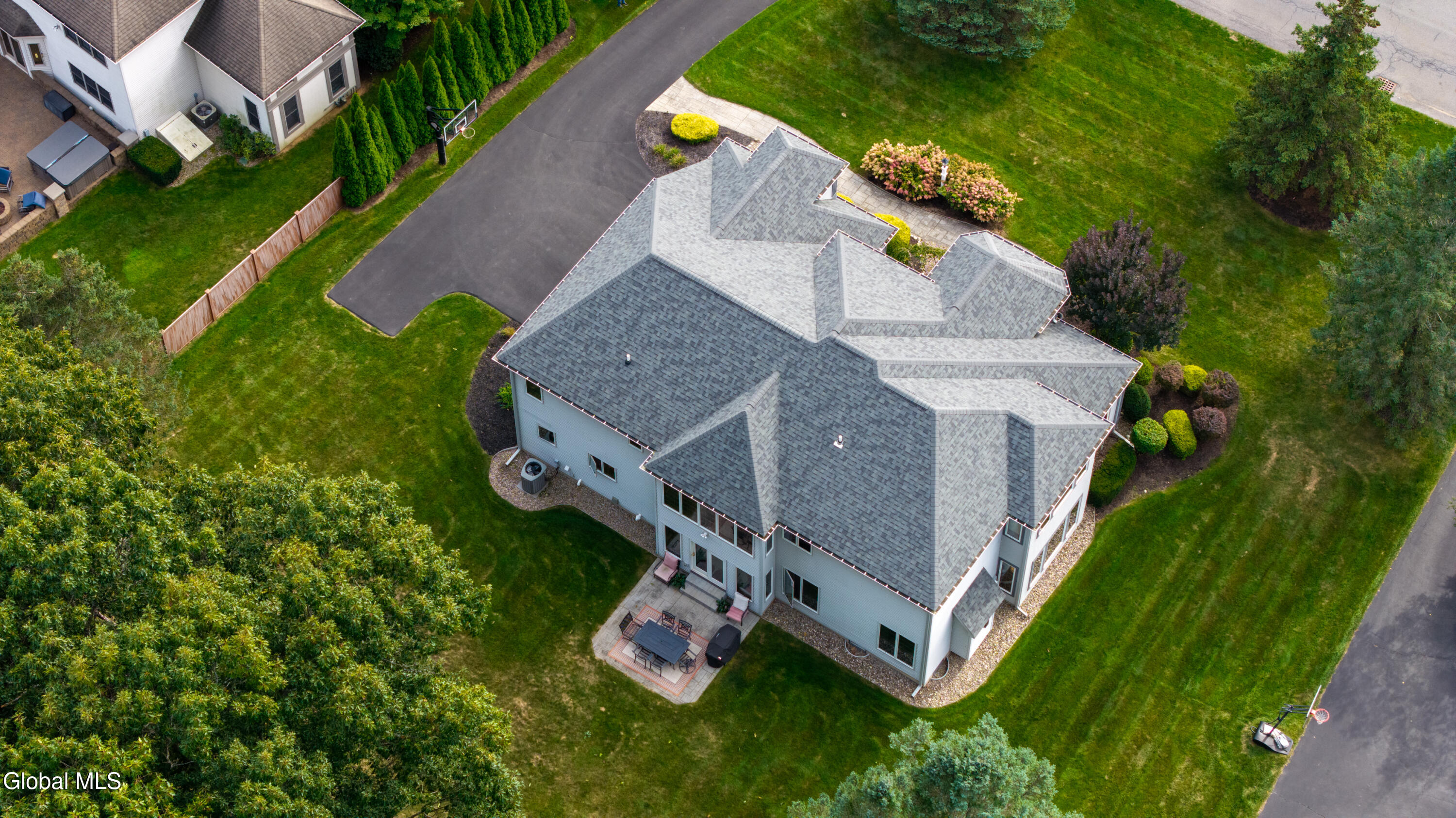 34 Devonshire Way Halfmoon NY 12065