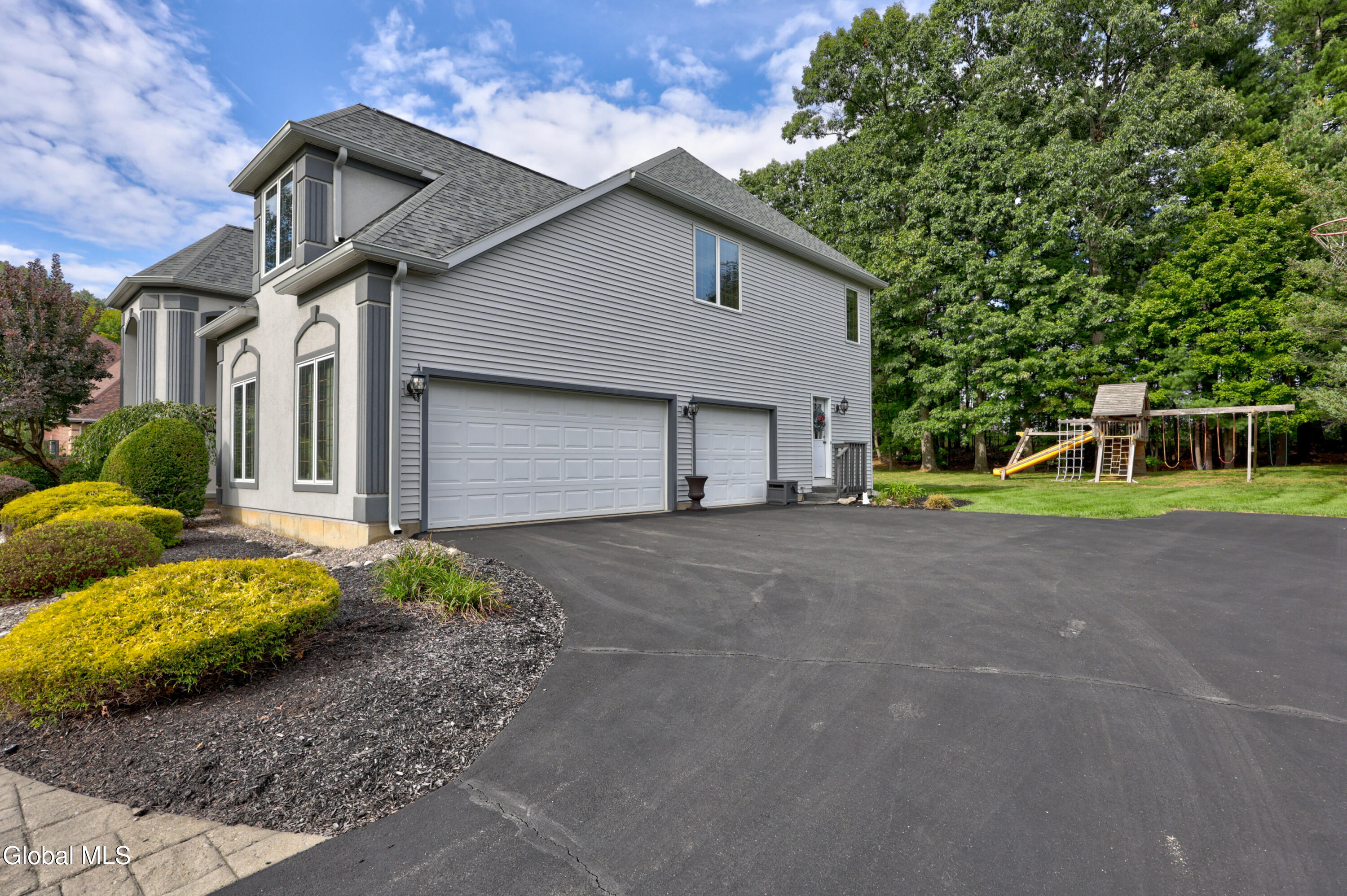 34 Devonshire Way Halfmoon NY 12065