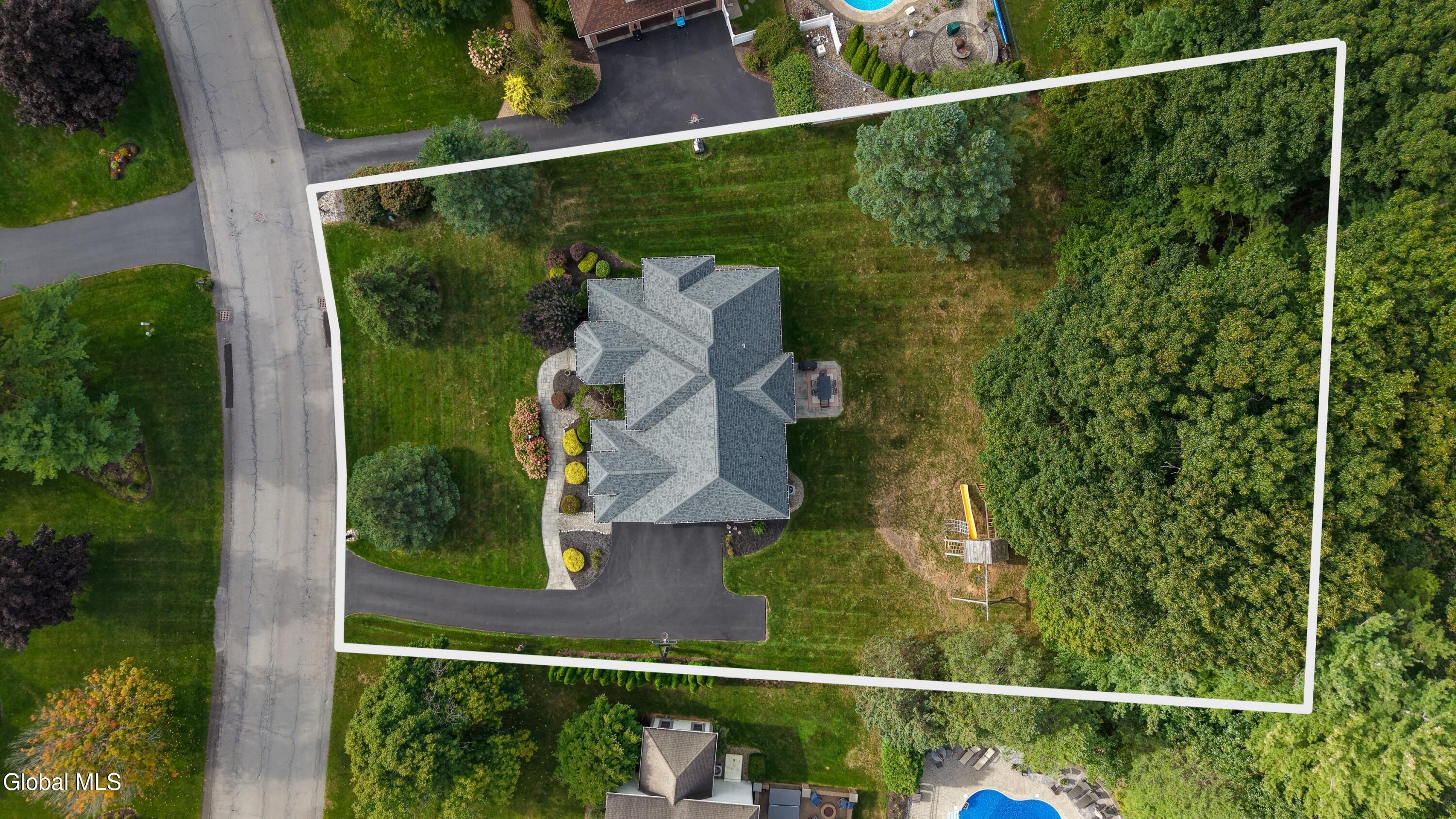 34 Devonshire Way Halfmoon NY 12065