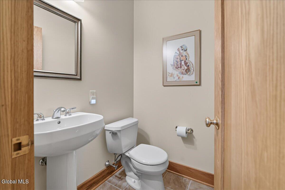 3 Proctor Court Loudonville NY 12211