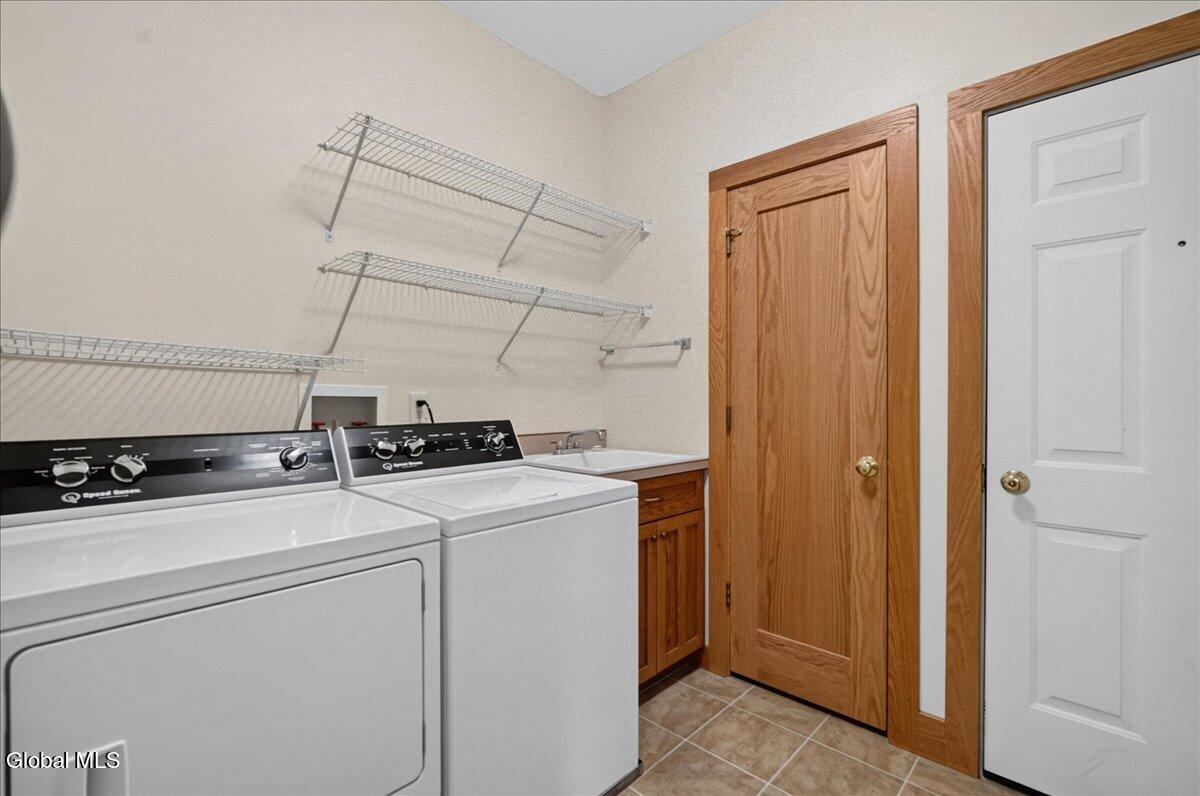 3 Proctor Court Loudonville NY 12211