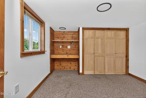 181 Cross Road Berne NY 12023