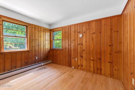 8 Oak Drive Albany NY 12203
