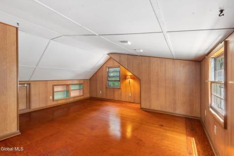 8 Oak Drive Albany NY 12203