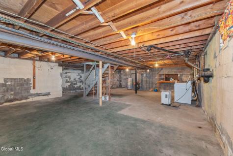 8 Oak Drive Albany NY 12203