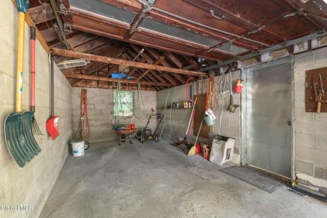 8 Oak Drive Albany NY 12203