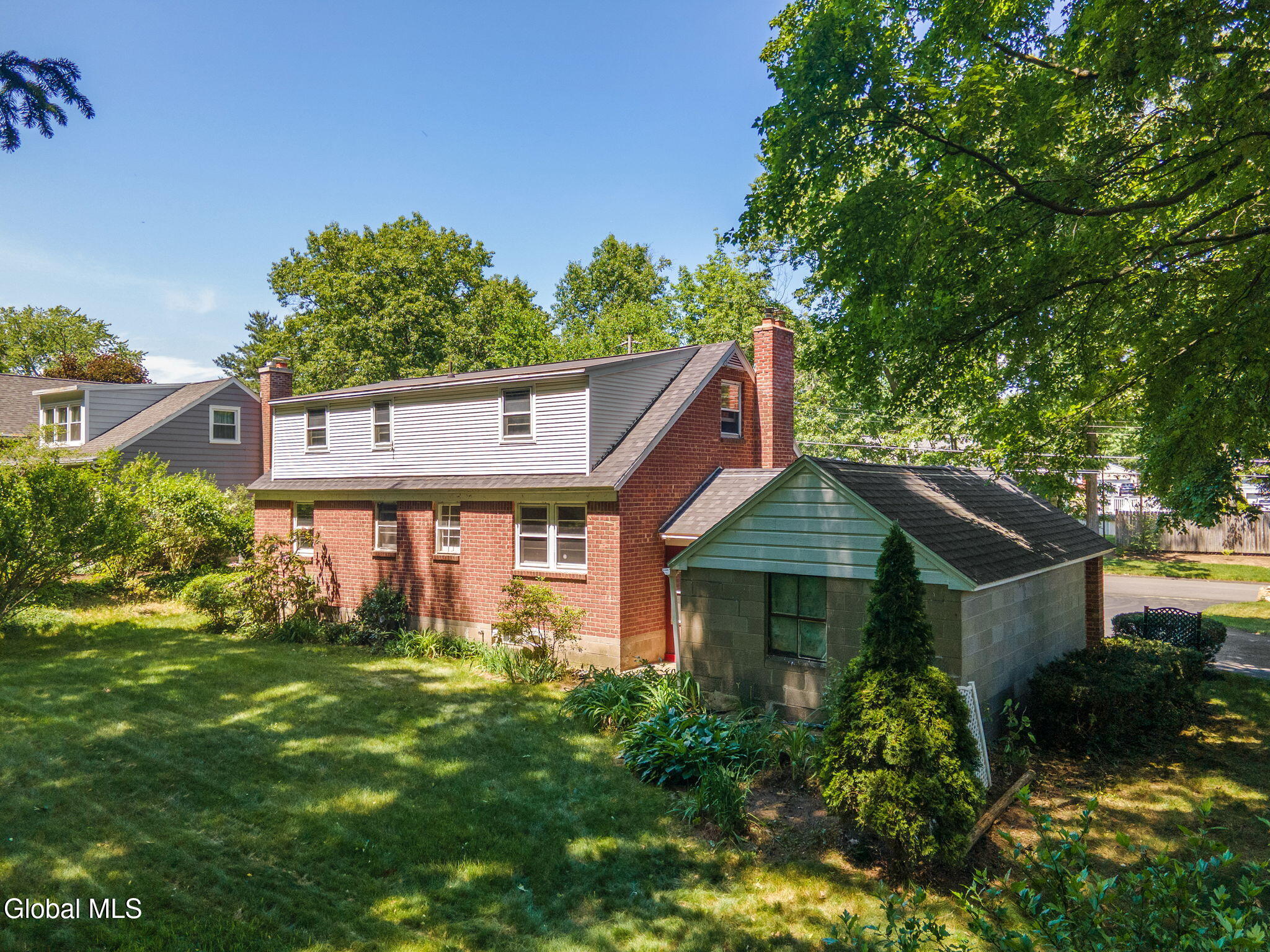 8 Oak Drive Albany NY 12203