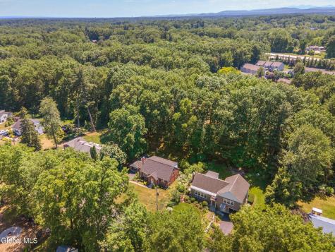 8 Oak Drive Albany NY 12203