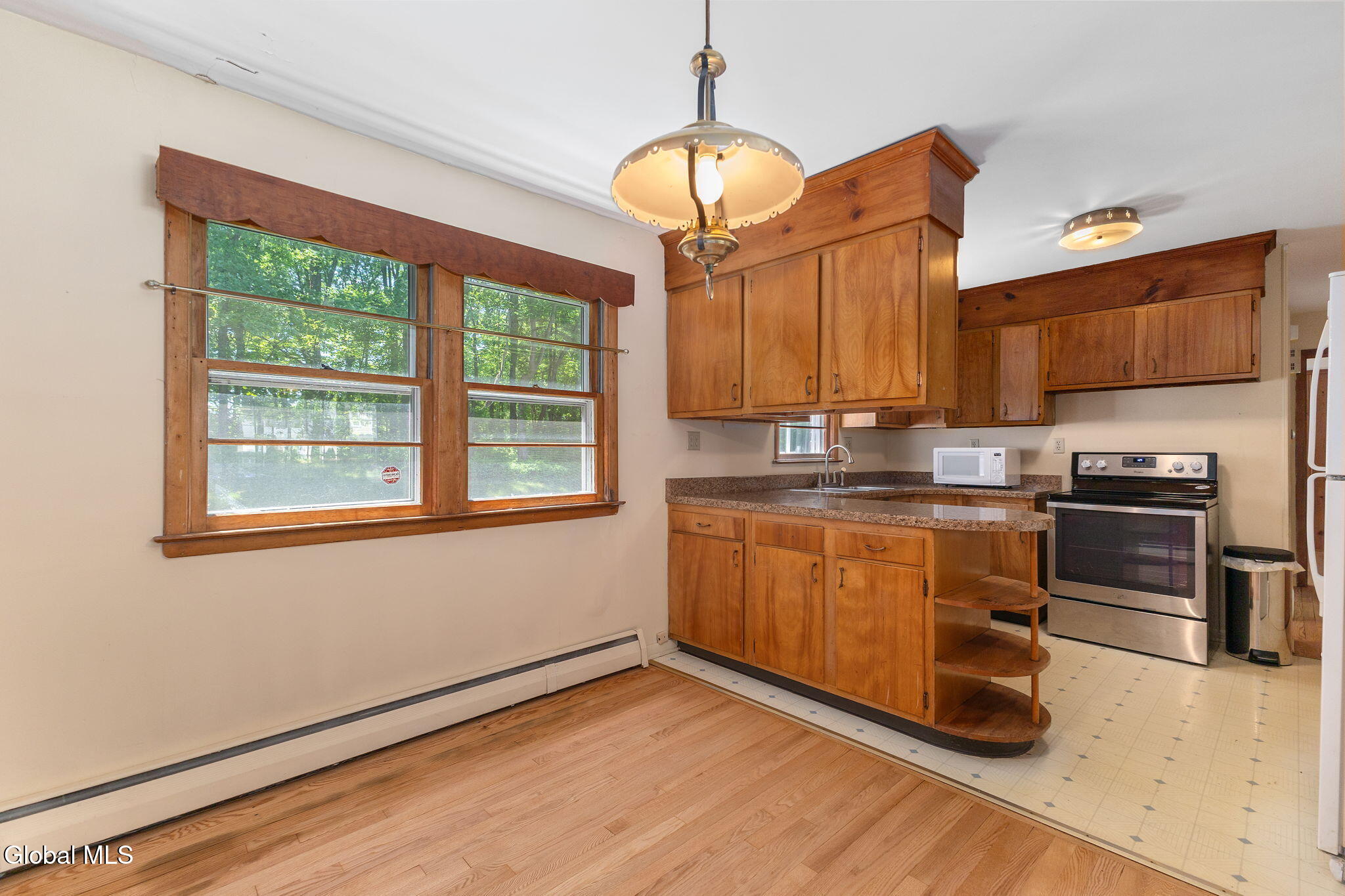 8 Oak Drive Albany NY 12203