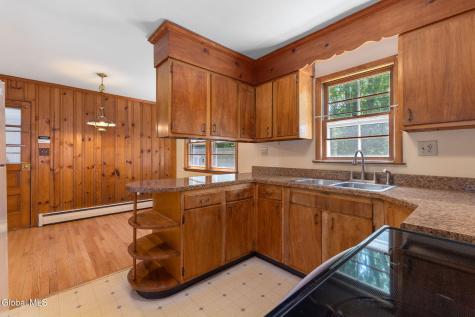 8 Oak Drive Albany NY 12203