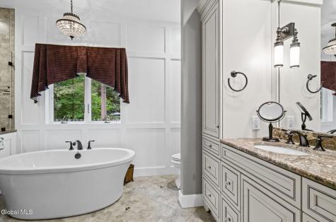 31 Sweetbriar Drive Gansevoort NY 12831