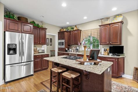 31 Sweetbriar Drive Gansevoort NY 12831