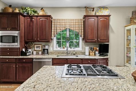 31 Sweetbriar Drive Gansevoort NY 12831
