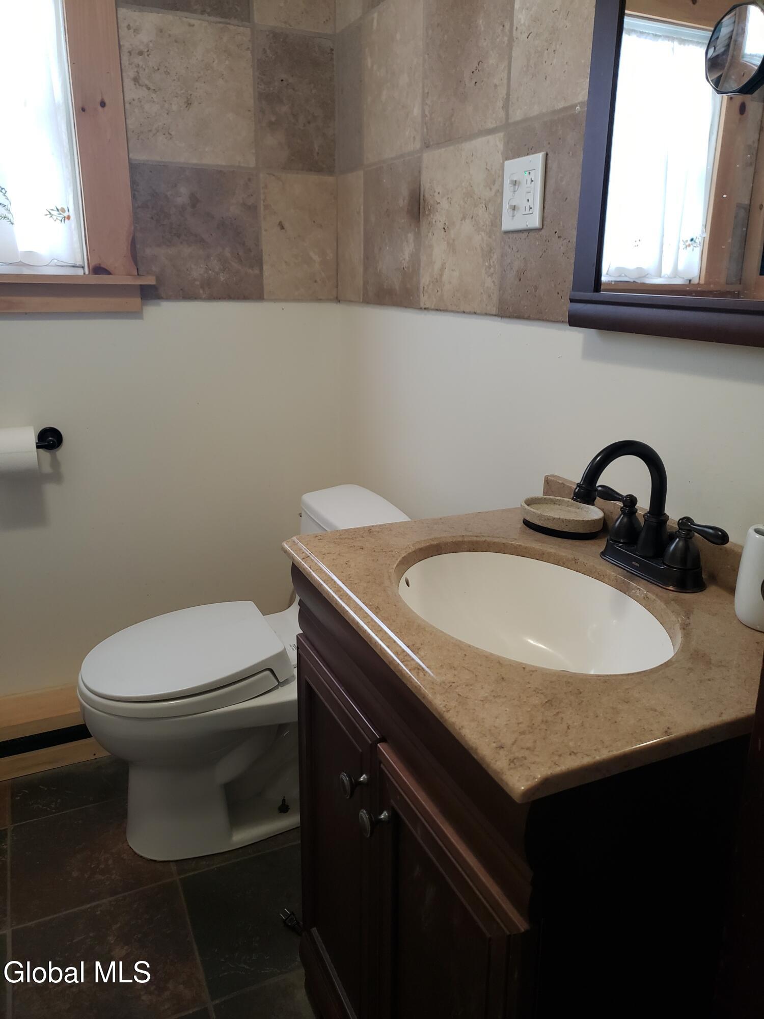 5 Circle North Creek NY 12853