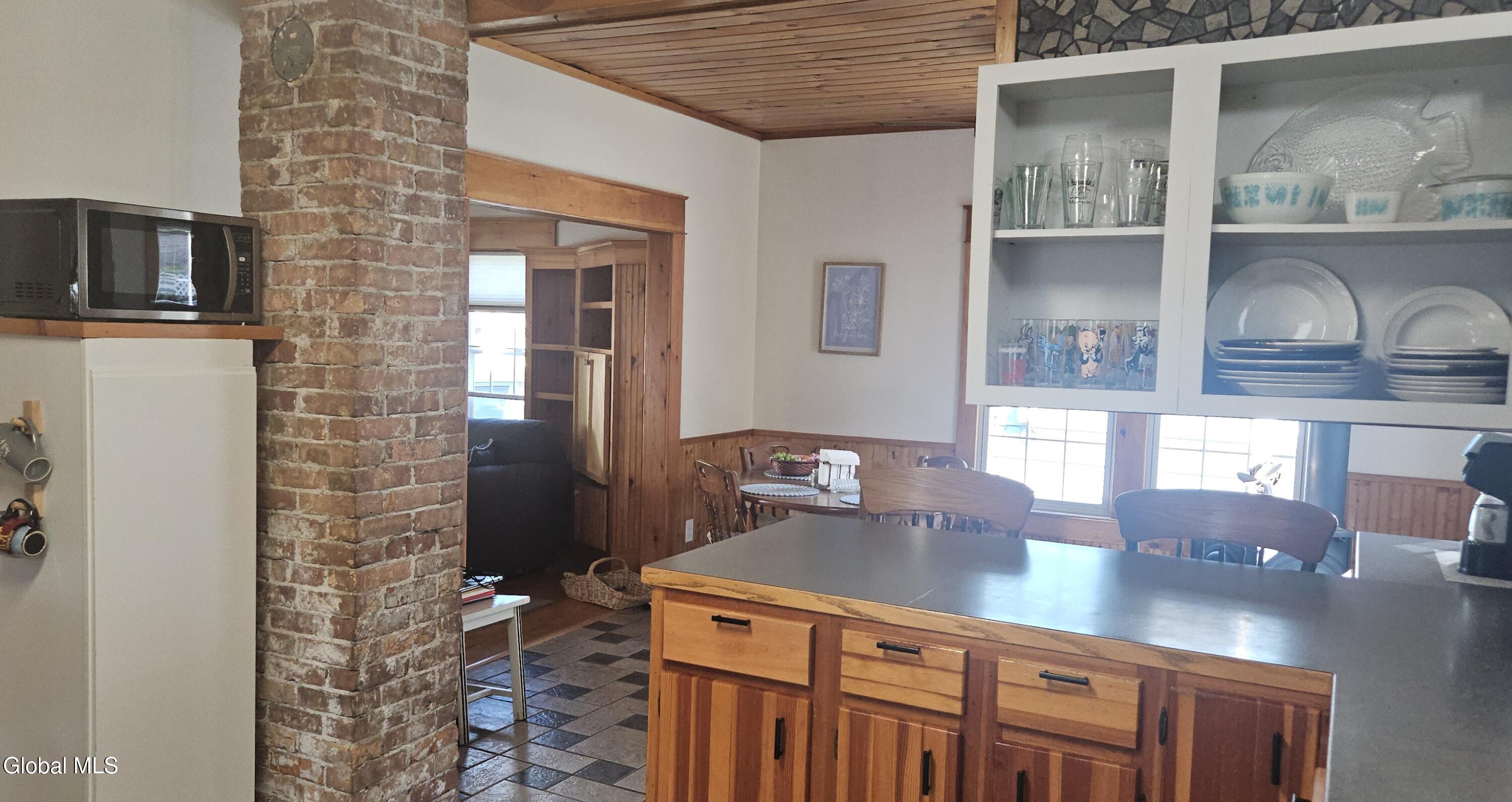 5 Circle Avenue North Creek NY 12853