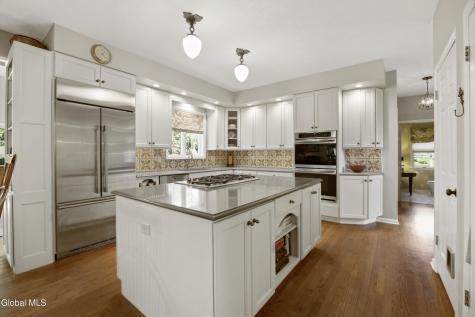 5 Mystic Lane Saratoga Springs NY 12866