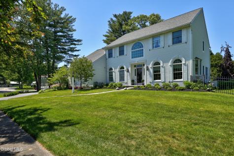 5 Mystic Lane Saratoga Springs NY 12866