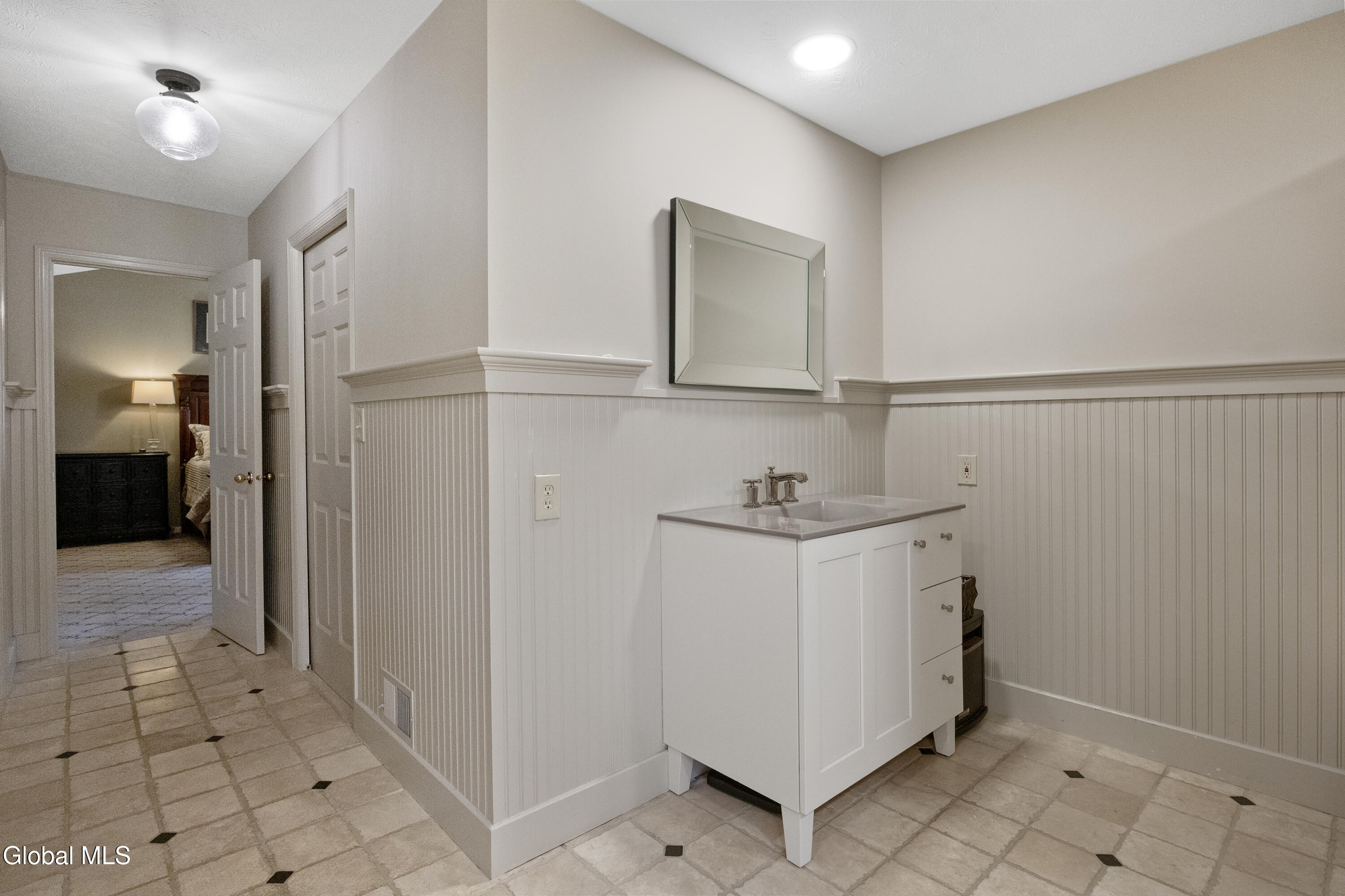 5 Mystic Lane Saratoga Springs NY 12866