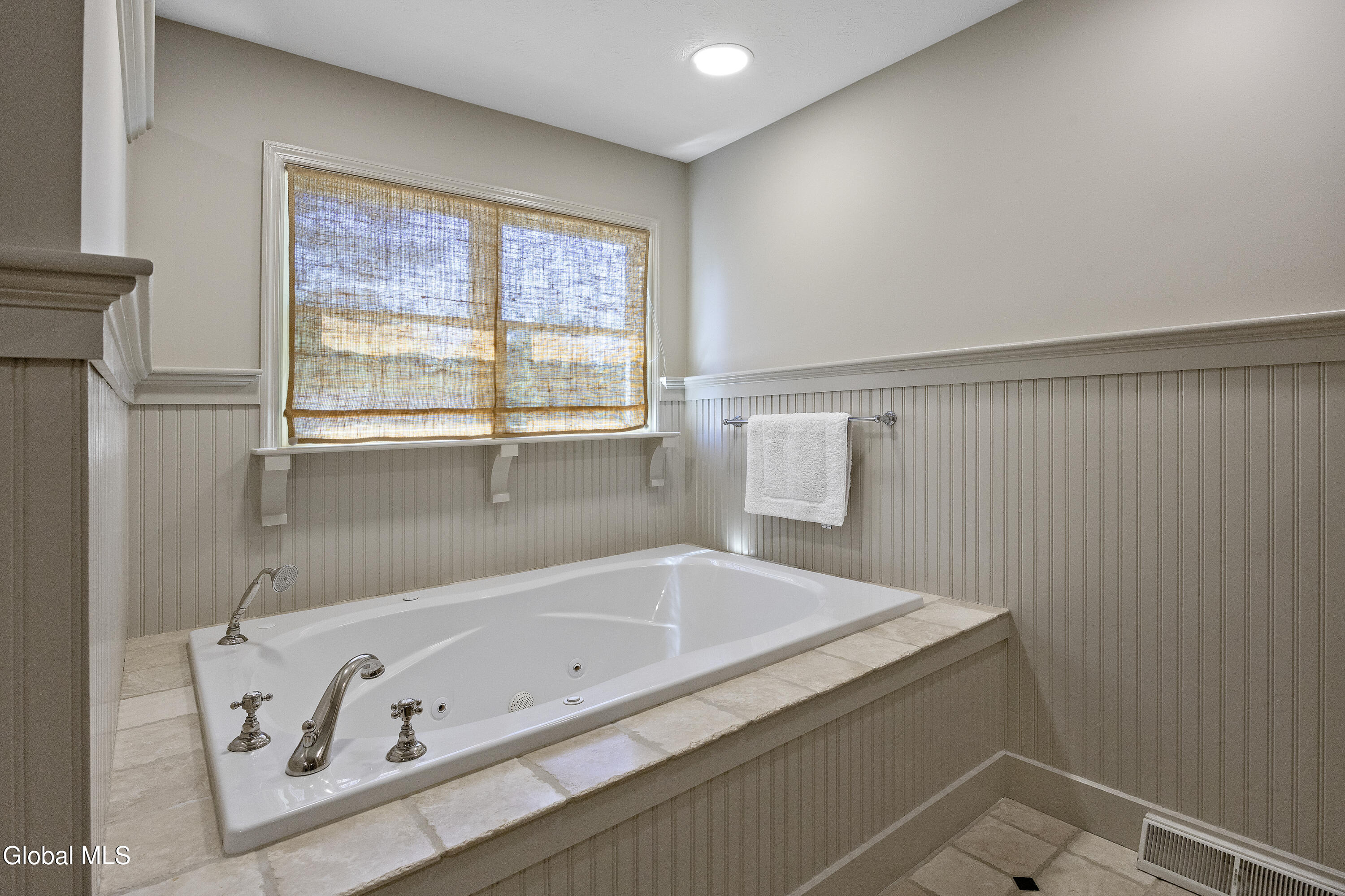 5 Mystic Lane Saratoga Springs NY 12866