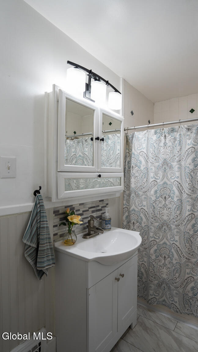 5 Sampson Avenue Troy NY 12180