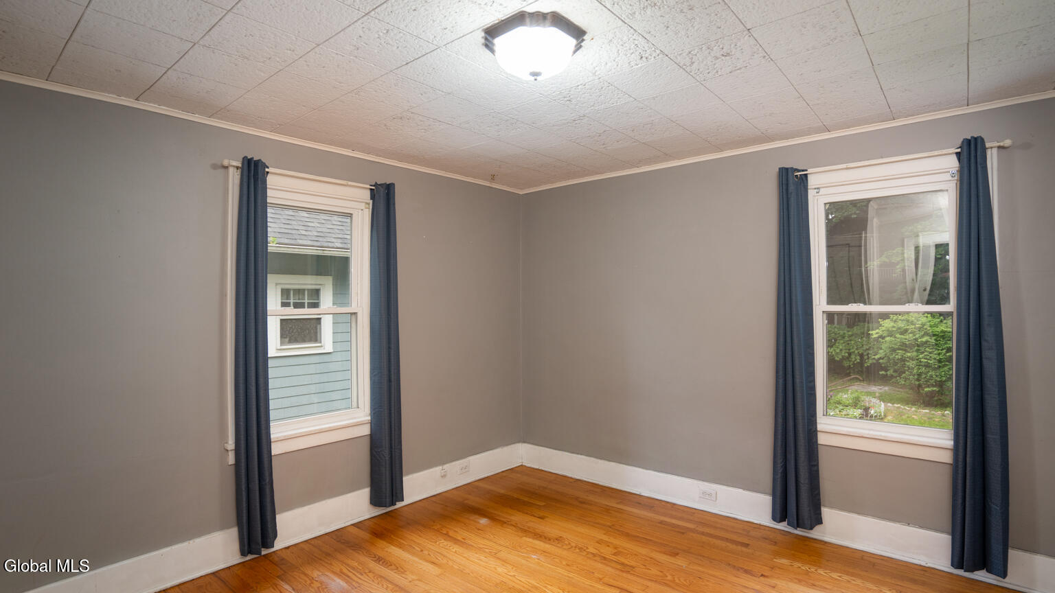 5 Sampson Avenue Troy NY 12180