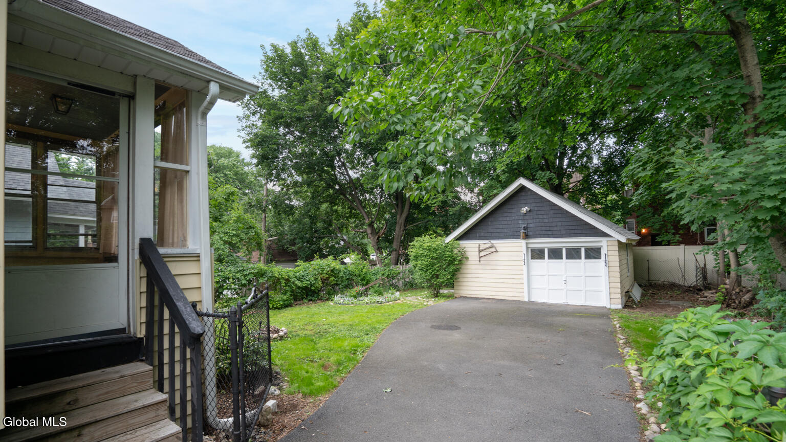 5 Sampson Avenue Troy NY 12180