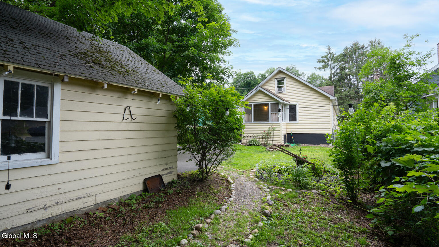 5 Sampson Avenue Troy NY 12180