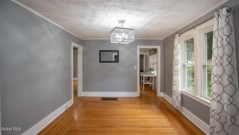 5 Sampson Avenue Troy NY 12180