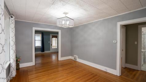 5 Sampson Avenue Troy NY 12180