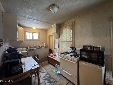 1484 3rd Street Rensselaer NY 12144