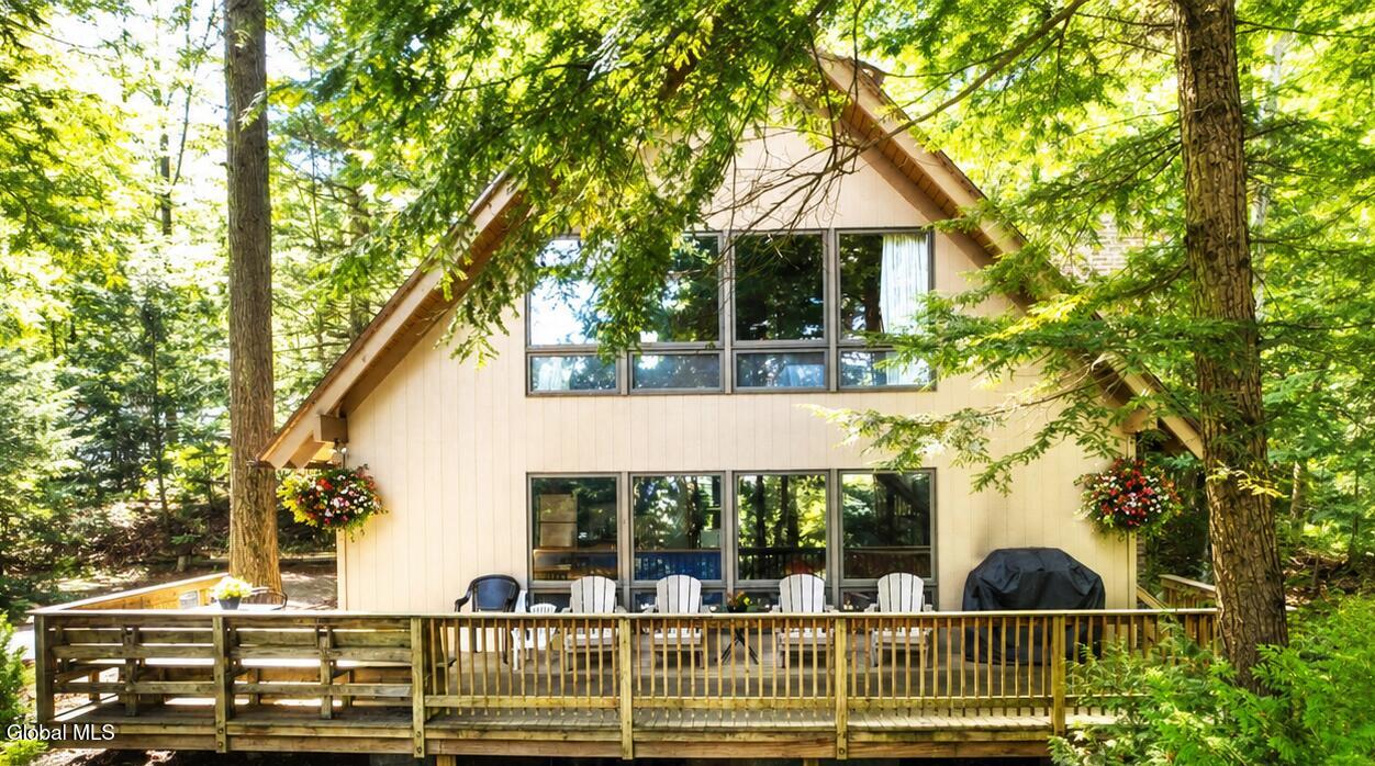 55 Lakeview Drive Adirondack NY 12808