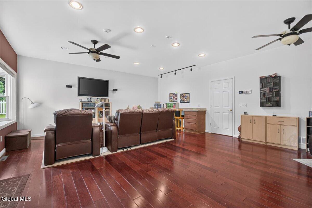 126 Wood Dale Drive Ballston Lake NY 12019