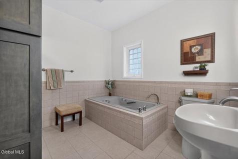 126 Wood Dale Drive Ballston Lake NY 12019