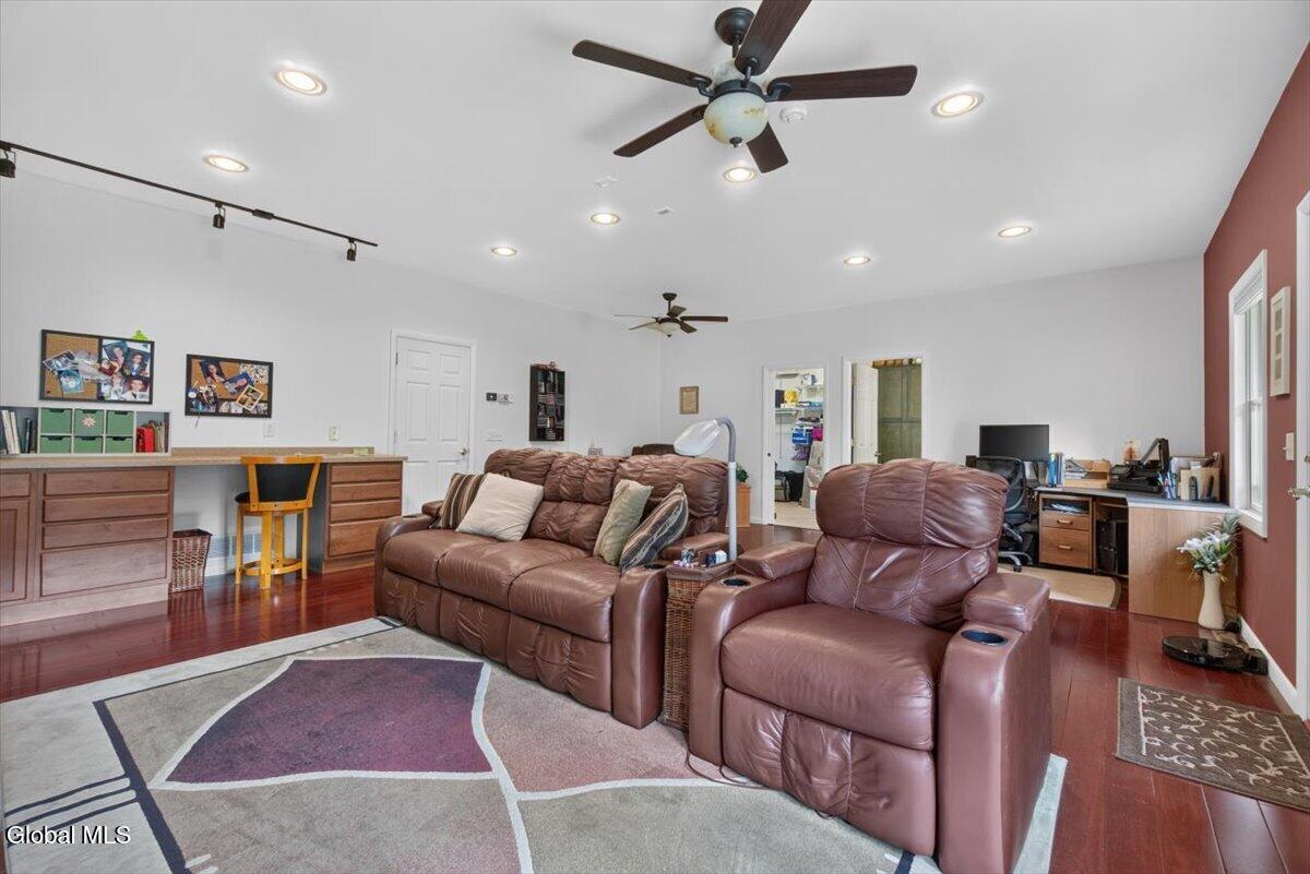126 Wood Dale Drive Ballston Lake NY 12019