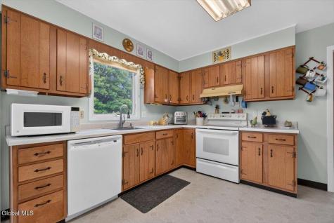 126 Wood Dale Drive Ballston Lake NY 12019