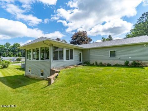 126 Wood Dale Drive Ballston Lake NY 12019