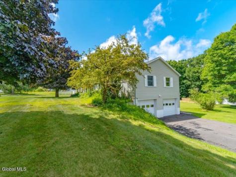 126 Wood Dale Drive Ballston Lake NY 12019